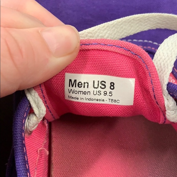 Vans - Picture 4 of 5